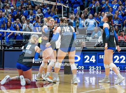 Thumbnail 3 in Bellville vs. Decatur (UIL 4A Volleyball Division I Final) photogallery.