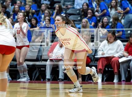 Thumbnail 1 in Bellville vs. Decatur (UIL 4A Volleyball Division I Final) photogallery.
