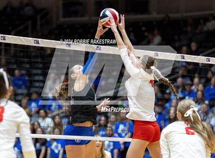 Thumbnail 3 in Bellville vs. Decatur (UIL 4A Volleyball Division I Final) photogallery.