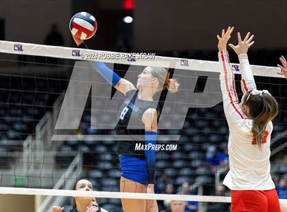 Thumbnail 1 in Bellville vs. Decatur (UIL 4A Volleyball Division I Final) photogallery.