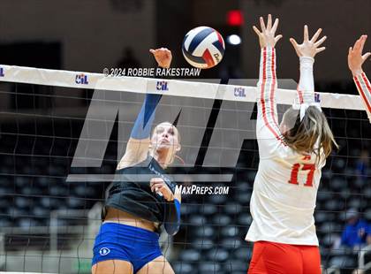 Thumbnail 2 in Bellville vs. Decatur (UIL 4A Volleyball Division I Final) photogallery.