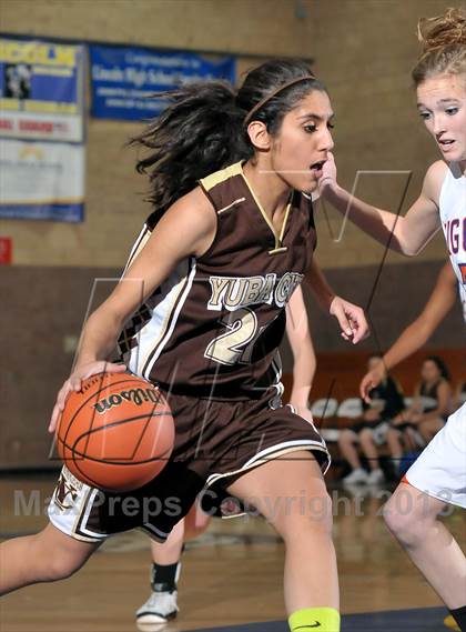 Thumbnail 1 in Yuba City vs. Oroville (Chavez Christmas Classic) photogallery.