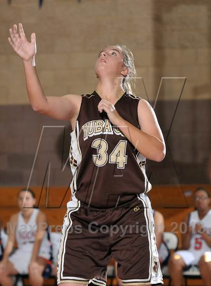 Thumbnail 1 in Yuba City vs. Oroville (Chavez Christmas Classic) photogallery.