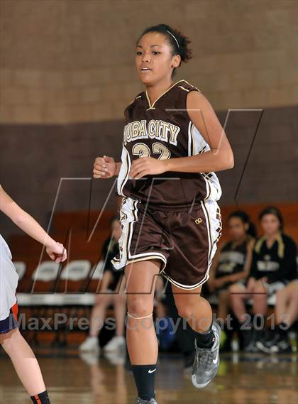 Thumbnail 1 in Yuba City vs. Oroville (Chavez Christmas Classic) photogallery.