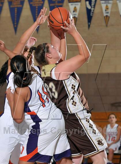 Thumbnail 2 in Yuba City vs. Oroville (Chavez Christmas Classic) photogallery.