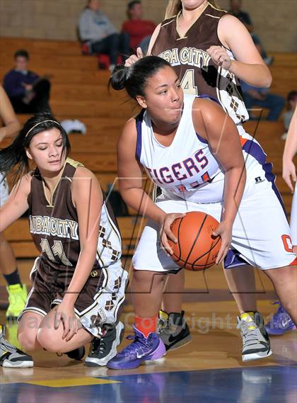 Thumbnail 3 in Yuba City vs. Oroville (Chavez Christmas Classic) photogallery.