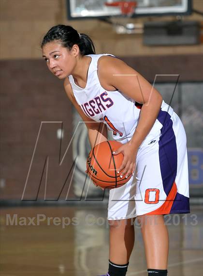 Thumbnail 3 in Yuba City vs. Oroville (Chavez Christmas Classic) photogallery.