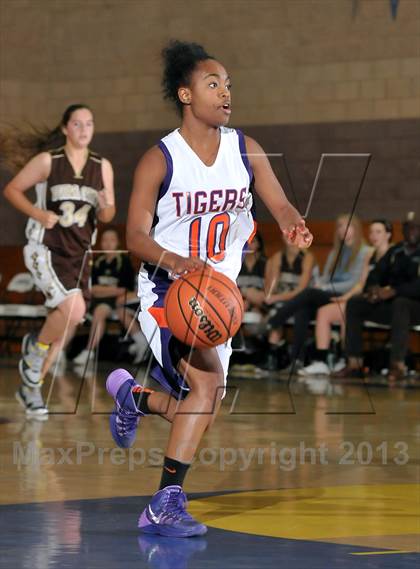 Thumbnail 1 in Yuba City vs. Oroville (Chavez Christmas Classic) photogallery.