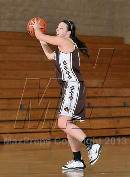 Thumbnail 1 in Yuba City vs. Oroville (Chavez Christmas Classic) photogallery.