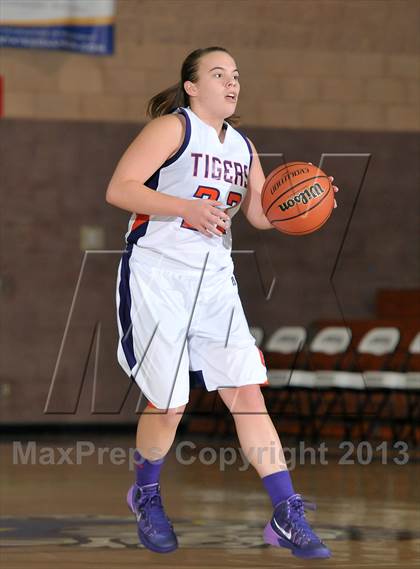 Thumbnail 1 in Yuba City vs. Oroville (Chavez Christmas Classic) photogallery.