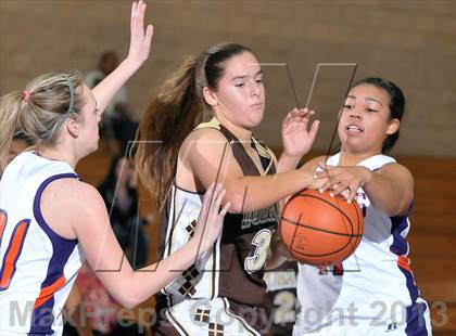 Thumbnail 1 in Yuba City vs. Oroville (Chavez Christmas Classic) photogallery.