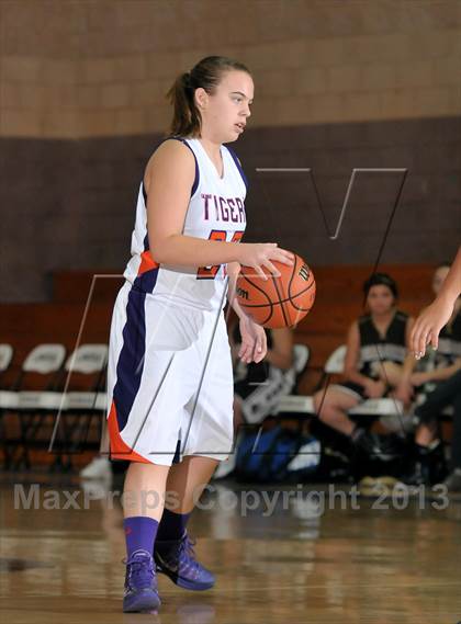 Thumbnail 1 in Yuba City vs. Oroville (Chavez Christmas Classic) photogallery.
