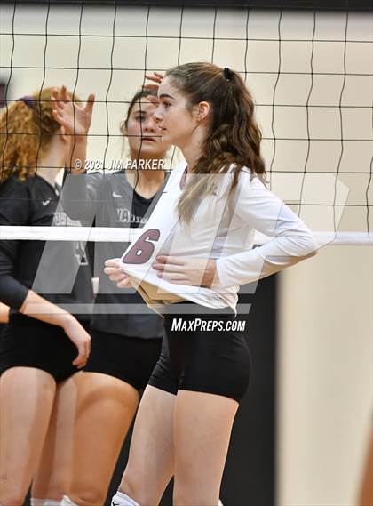 Thumbnail 3 in Round Rock @ Vandegrift photogallery.