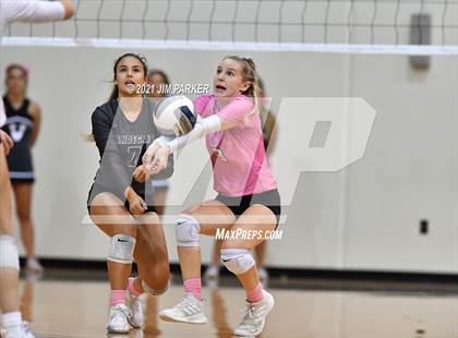 Thumbnail 2 in Round Rock @ Vandegrift photogallery.