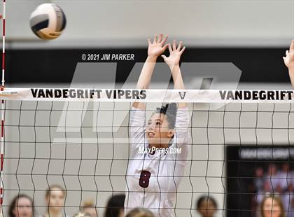Thumbnail 3 in Round Rock @ Vandegrift photogallery.
