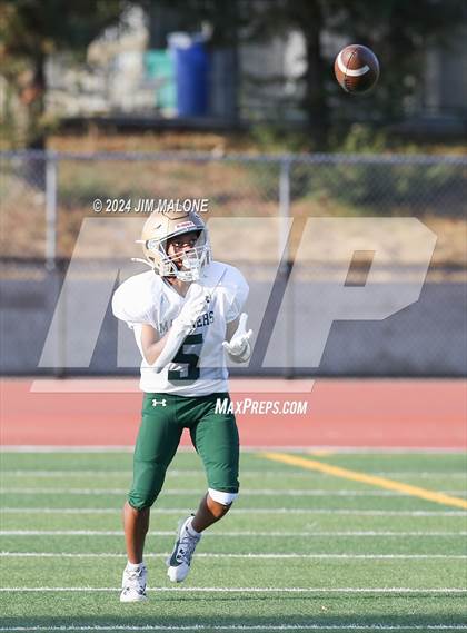 Thumbnail 1 in Moreau Catholic @ Castro Valley photogallery.
