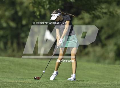 Thumbnail 2 in Homestead v Yorktown  photogallery.