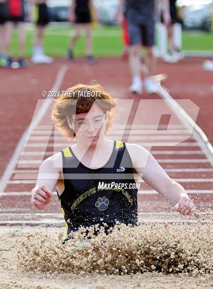 Thumbnail 3 in Canandaigua Academy @ Honeoye Falls-Lima photogallery.