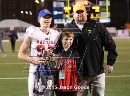Thumbnail 1 in Maryville vs. Ravenwood (TSSAA Division I Class 6A Final) photogallery.