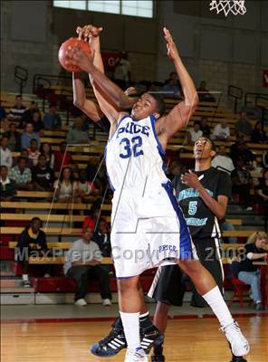 Thumbnail 2 in Renaissance Academy vs. Price (CIF SoCal Regional D5 Final) photogallery.