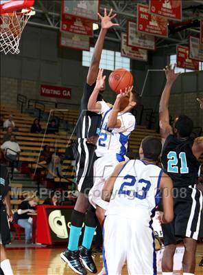 Thumbnail 3 in Renaissance Academy vs. Price (CIF SoCal Regional D5 Final) photogallery.