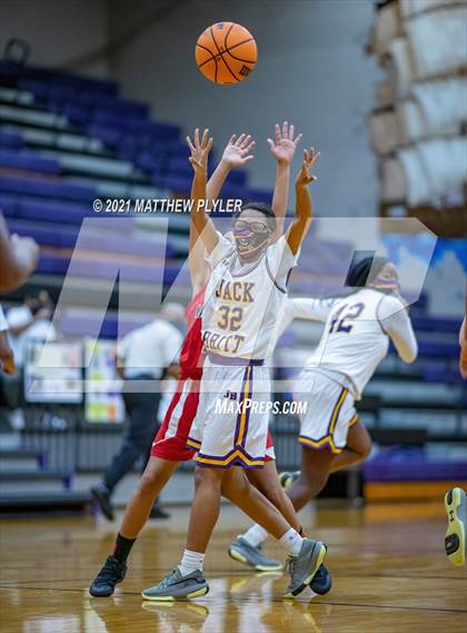 Thumbnail 3 in Hoke County vs Jack Britt (SAC Conference Tournament - First Round) photogallery.