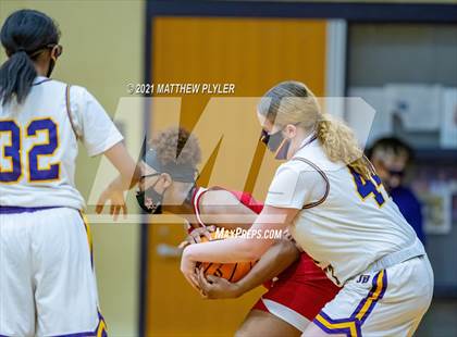 Thumbnail 1 in Hoke County vs Jack Britt (SAC Conference Tournament - First Round) photogallery.