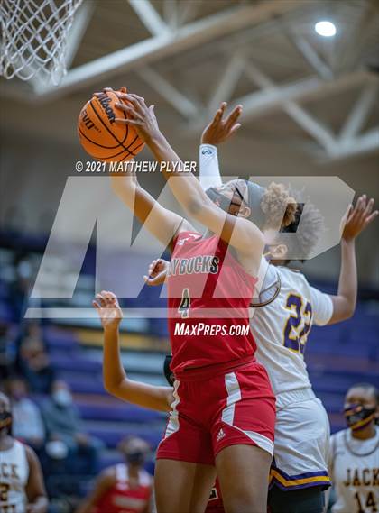 Thumbnail 1 in Hoke County vs Jack Britt (SAC Conference Tournament - First Round) photogallery.