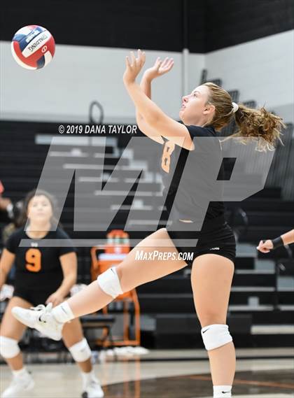 Thumbnail 2 in JV: Peaster @ Springtown photogallery.