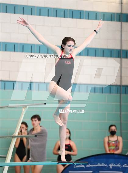 Thumbnail 1 in NCHSAA 1A/2A State Diving Championships photogallery.