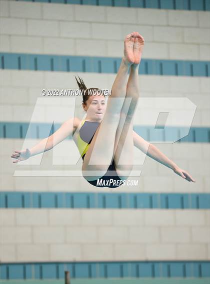 Thumbnail 1 in NCHSAA 1A/2A State Diving Championships photogallery.