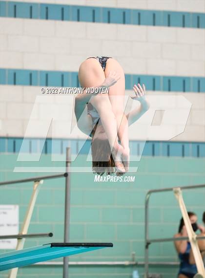 Thumbnail 2 in NCHSAA 1A/2A State Diving Championships photogallery.