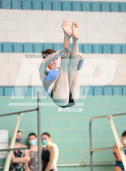 Thumbnail 1 in NCHSAA 1A/2A State Diving Championships photogallery.