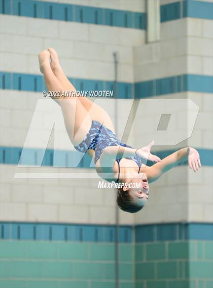 Thumbnail 2 in NCHSAA 1A/2A State Diving Championships photogallery.