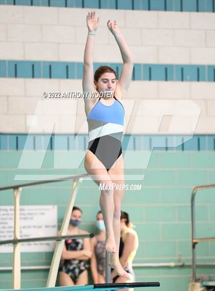 Thumbnail 2 in NCHSAA 1A/2A State Diving Championships photogallery.