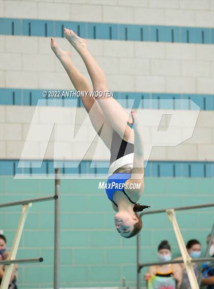 Thumbnail 2 in NCHSAA 1A/2A State Diving Championships photogallery.