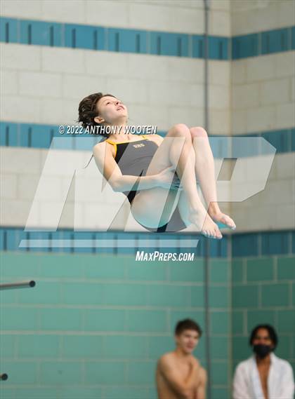 Thumbnail 2 in NCHSAA 1A/2A State Diving Championships photogallery.
