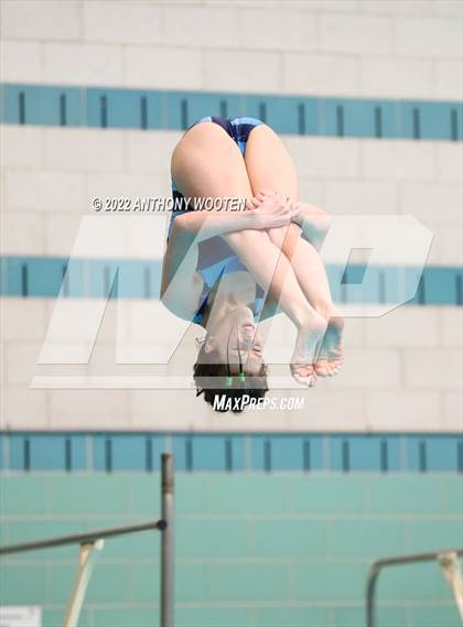 Thumbnail 2 in NCHSAA 1A/2A State Diving Championships photogallery.