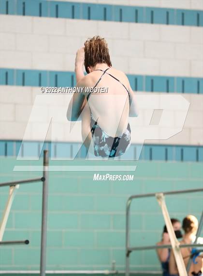Thumbnail 1 in NCHSAA 1A/2A State Diving Championships photogallery.