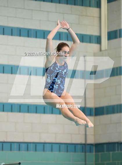 Thumbnail 2 in NCHSAA 1A/2A State Diving Championships photogallery.