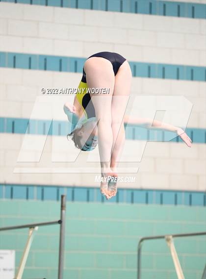 Thumbnail 3 in NCHSAA 1A/2A State Diving Championships photogallery.