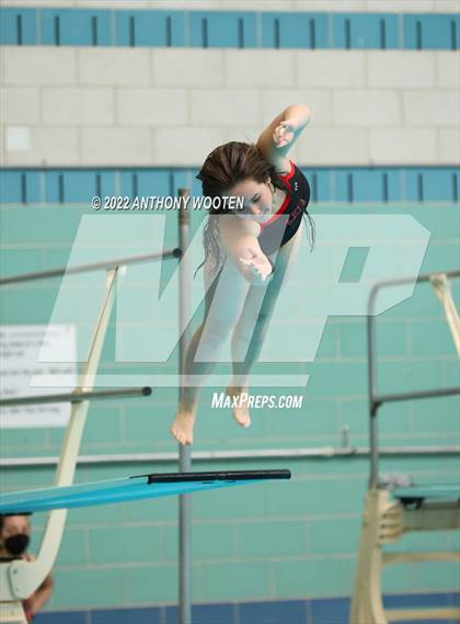Thumbnail 2 in NCHSAA 1A/2A State Diving Championships photogallery.