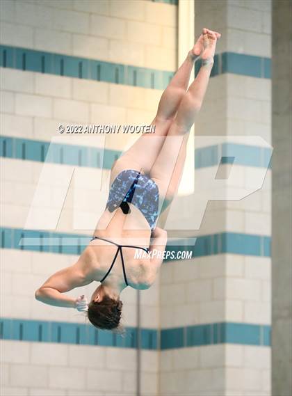 Thumbnail 2 in NCHSAA 1A/2A State Diving Championships photogallery.