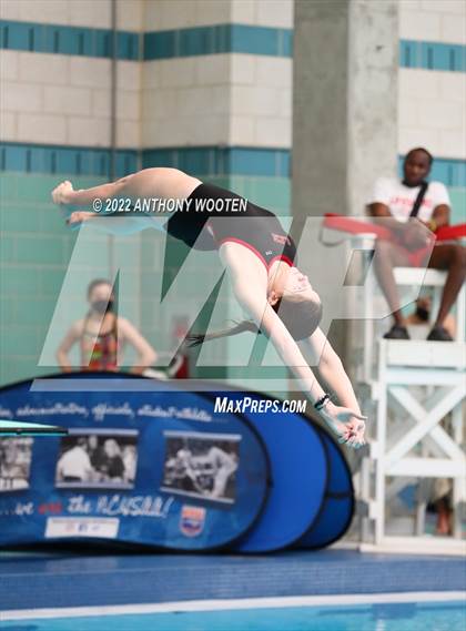 Thumbnail 2 in NCHSAA 1A/2A State Diving Championships photogallery.