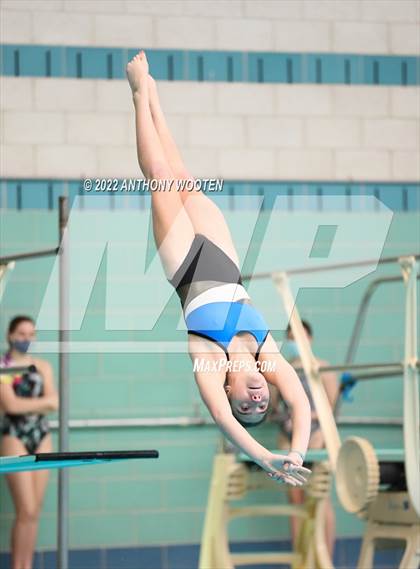 Thumbnail 1 in NCHSAA 1A/2A State Diving Championships photogallery.