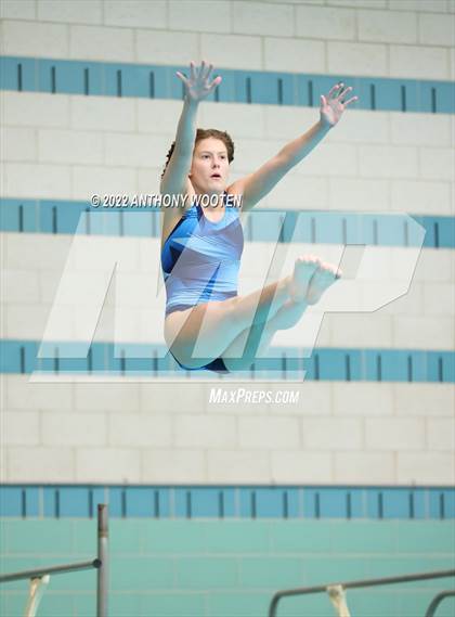 Thumbnail 2 in NCHSAA 1A/2A State Diving Championships photogallery.