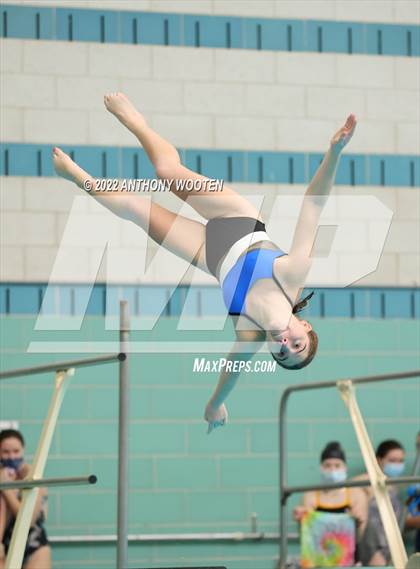 Thumbnail 1 in NCHSAA 1A/2A State Diving Championships photogallery.