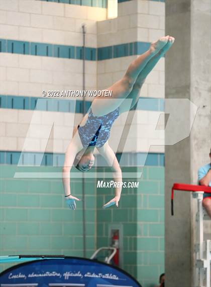 Thumbnail 3 in NCHSAA 1A/2A State Diving Championships photogallery.