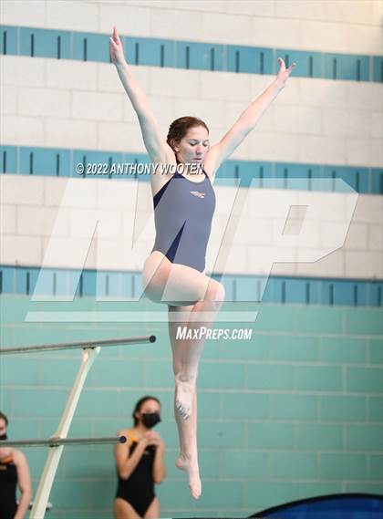 Thumbnail 1 in NCHSAA 1A/2A State Diving Championships photogallery.