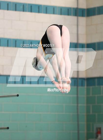 Thumbnail 2 in NCHSAA 1A/2A State Diving Championships photogallery.
